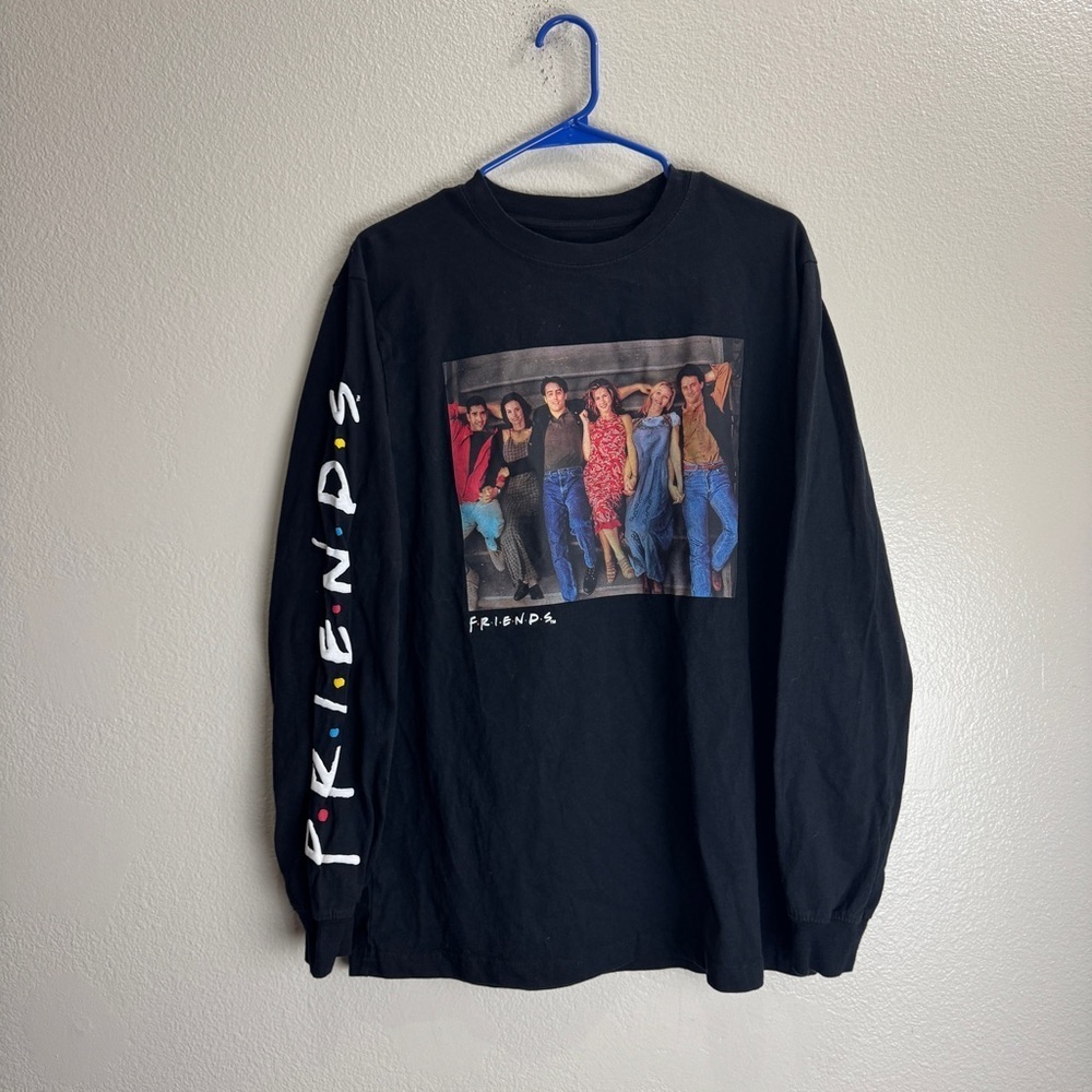 Friends TV Vintage Shirt Size Medium - Picture 2 of 9